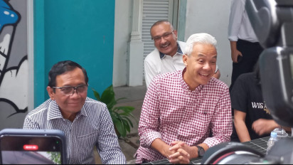 MK Tolak Gugatan Batas Usia Maksimal Capres-Cawapres 70 Tahun, Mahfud Md: Pak Prabowo dan Gibran Bisa Terus Maju