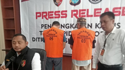 Mantan Kadis Perhubungan dan Rekanan Tersangka Kasus Pengadaan Kapal Apung Ditahan Polisi