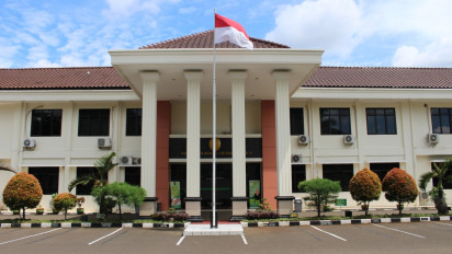 PDIP Ajukan Gugatan Perdata ke Ade Armando, Disuruh Minta Maaf dan Ganti Rugi Rp200 Miliar