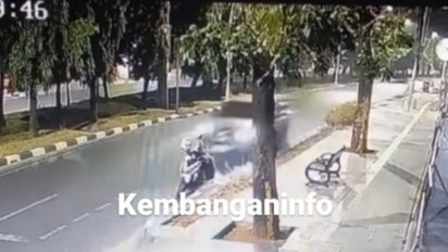 Diduga Mabuk Saat Berkendara, Pengendara mobil Tabrak Remaja Wanita hingga Terpental Jauh dari Motornya