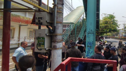 Terjatuh dari JPO Karangayu Semarang, Pria Diduga ODGJ Meninggal Dunia