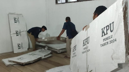 4.020 Bilik Suara Pemilu 2024 tiba di KPU Sikka