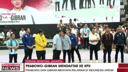 'Prabowo-Gibran Istimewa' Menggema Dinyanyikan Ribuan Relawan di GBK Arena
