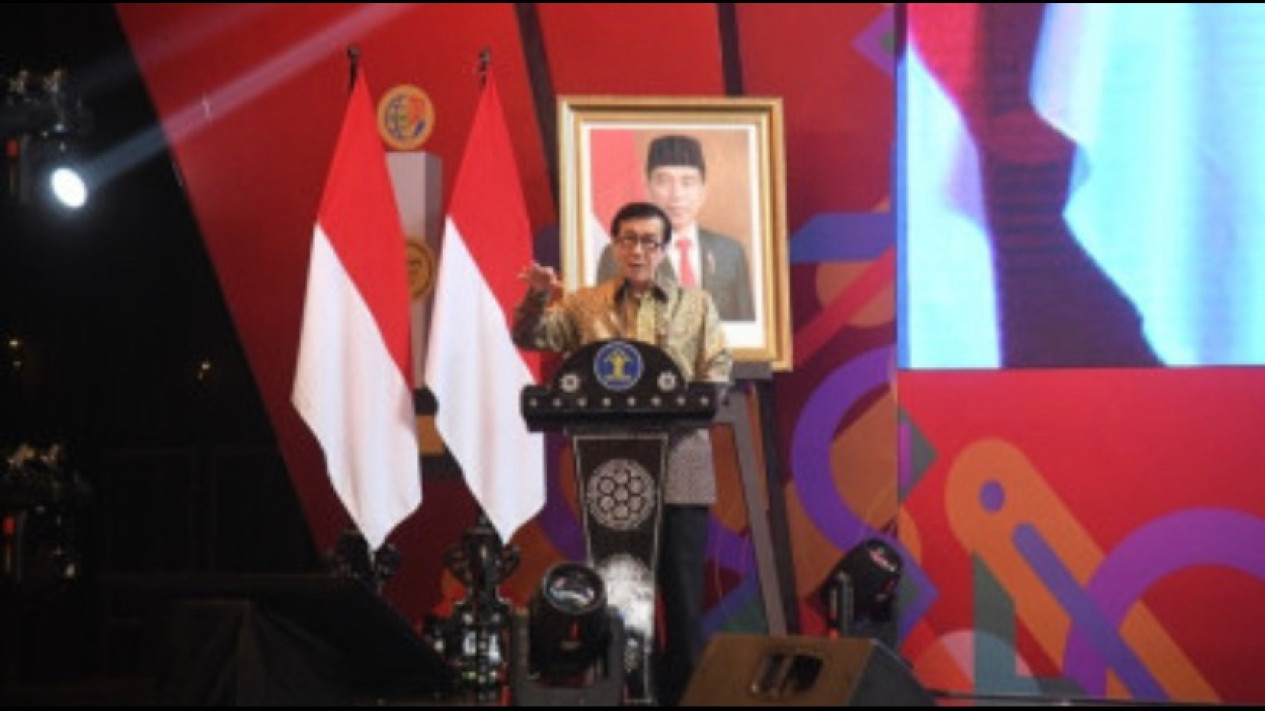 Nasib Gibran Rakabuming di PDIP, Yasonna Laoly Sebut DPP Akan Ambil Sikap
            - galeri foto