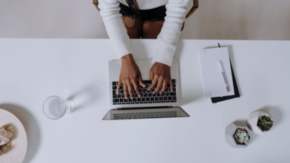 Ingin Terhindar Sindroma Gangguan Mata Akibat Komputer? Lakukan Hal Ini Secara Rutin