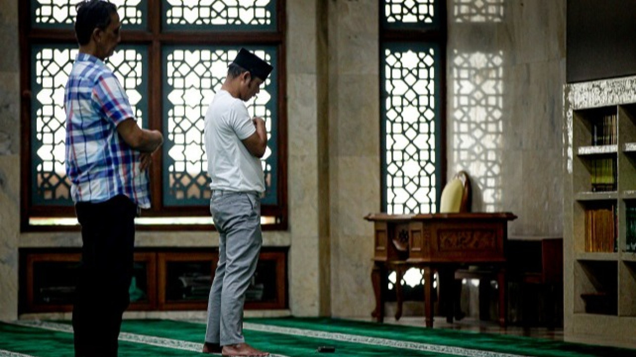 Boleh Gak Sih Shalat Dhuha Berjamaah? Ternyata Kata Ustaz Adi Hidayat Nabi SAW Tidak Menegur Loh!
            - galeri foto