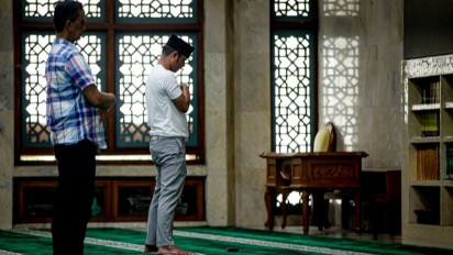 Boleh Gak Sih Shalat Dhuha Berjamaah? Ternyata Kata Ustaz Adi Hidayat Nabi SAW Tidak Menegur Loh!