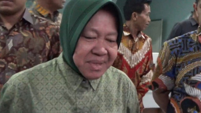 Temui Gadis Korban Pemerkosaan Ayah, Paman dan Kakeknya, Bu Risma: Beri Hukuman Maksimal Bagi Para Pelaku
