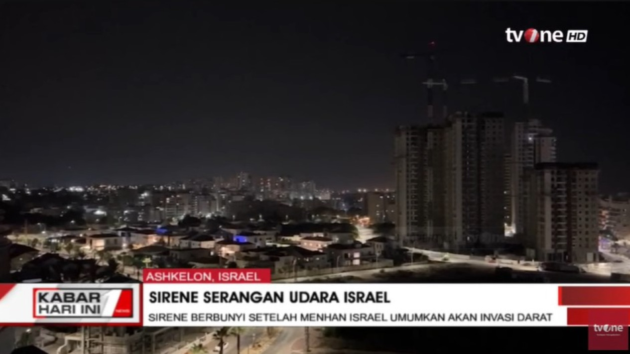 Sirine Serangan Udara Israel Menggema, Pertanda Invasi Darat di Jalur Gaza Semakin Diperluas
            - galeri foto