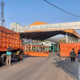 Aksi Sosial Warga Peduli Warga, Aktivis 98 Resolution Network Bekerja Sama dengan BUMN Berikan 1000 Paket Bansos di Bantar Gebang