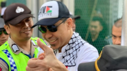 Eks Jubir FPI Munarman Keluar Penjara, Simpatisan Sambut dengan Takbir