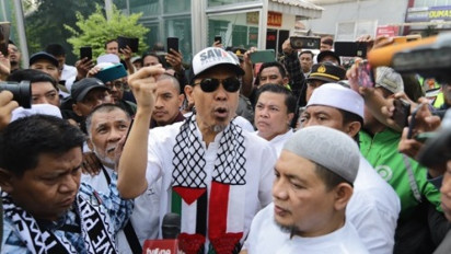 Baru Keluar Penjara, Munarman Marah-marah Soal Temuan Bahan Peledak di Markas FPI