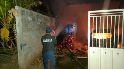 Kebakaran Mobil dalam Garasi, Ludes kan Gudang Las Milik Warga Lumajang, Korban : Dipicu Ledakan Mobil