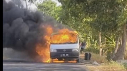 Angkut Solar 400 Liter, Pikap di Bojonegoro Ludes Terbakar