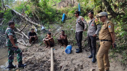 Polisi Tertibkan Tambang Emas Ilegal di Perbatasan RI-Malaysia