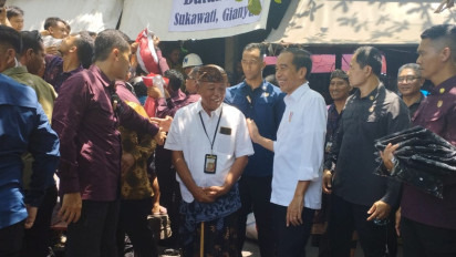 Temui Pedagang di Bali, Presiden Jokowi Instruksikan Mentan Tingkatkan Produksi Beras