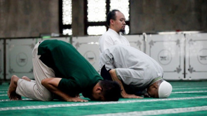 Mohon Jangan Asal-asalan! Simak Dulu Penjelasan Ustaz Abdul Somad dan Berbagai Mazhab Soal Gerakan yang Bikin Shalat Batal