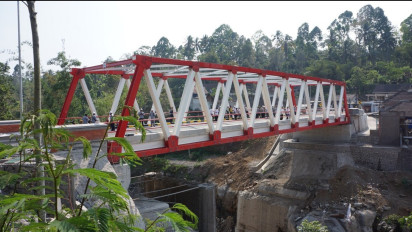 Rampung Dikerjakan, Jembatan Glidik Penghubung Lumajang-Malang Siap Dilalui Warga dan Kendaraan