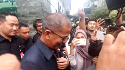 Diperiksa Selama 1 Jam, Wakil Ketua MK Saldi Isra: Nanti Tanya ke Anggota MKMK-nya ya!