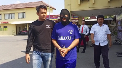 Edarkan Uang Palsu Ratusan Juta Rupiah, Seorang Paranormal di Rembang Ditangkap Polisi