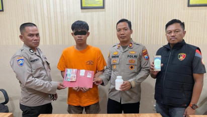 Peredaran Narkoba di Gresik Kian Mengkhawatirkan, Polisi Amankan 975 Butir Pil Koplo dan Pengedar