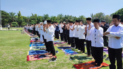 Ikhtiar Meminta Rezeki Hujan, Ribuan Warga Banyuwangi Salat Istisqa Serentak