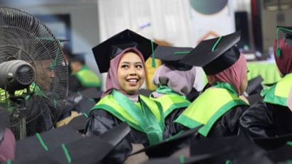 Pj Bupati Bojonegoro Ucapkan Selamat kepada Para Wisudawan Unugiri, Berharap Ikut Bangun Daerah