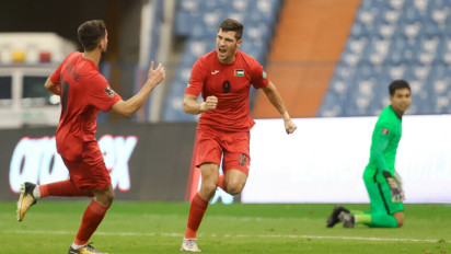 Beda dari Sepak Bola Indonesia yang Cabut Bendera Palestina, Irak dan Algeria Bantu Palestina dengan Cara Ini