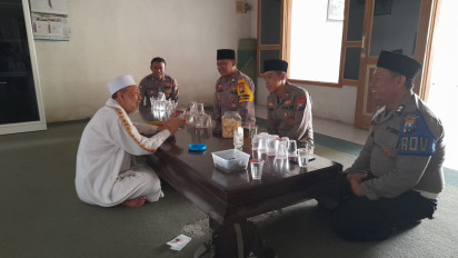 Cooling System Cara Polisi Nyantri ke Pondok Pesantren, Tingkatkan Iman dan Taqwa