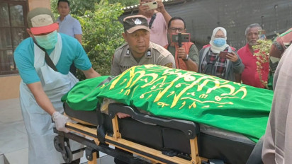 Diduga Korban Perampokan, Ibu Rumah Tangga di Sidoarjo Ditemukan Tewas Bersimbah Darah di Rumahnya
