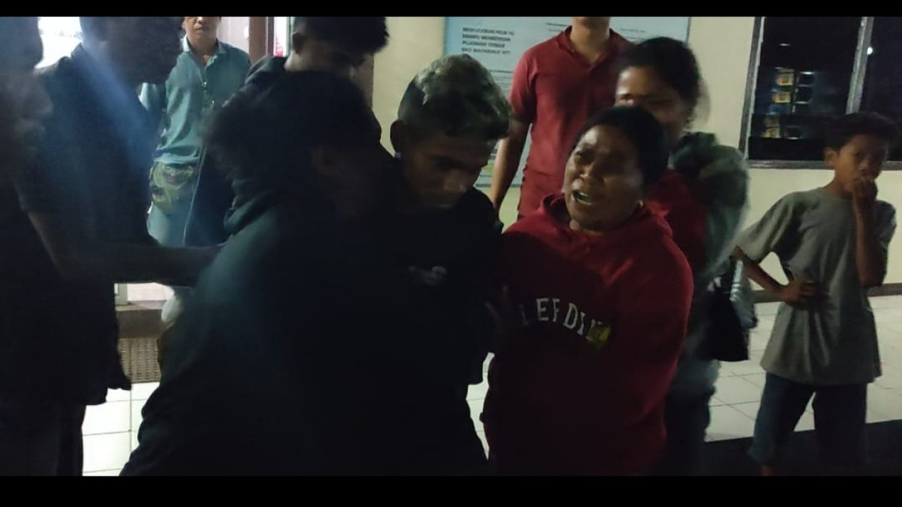 Polres Sikka Tolak Laporan Korban Penganiayaan Oknum Anggota PM Maumere
            - galeri foto