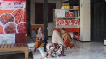 Geliat Ekonomi Lokal di Pulau Mandangin: Dari Nelayan, Kuliner hingga Bengkel Motor!