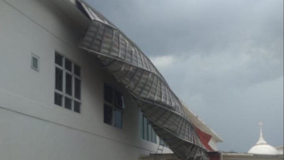 Diterjang Angin Kencang, Atap Rumah Sakit Pratama Tanah Abang Pali Sumsel Rusak