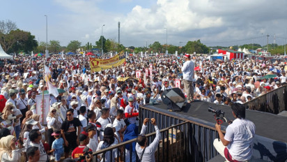 Puluhan Ribu Warga di Banyuwangi Meriahkan Jalan Sehat Partai Gerindra di Kawasan Pantai Boom