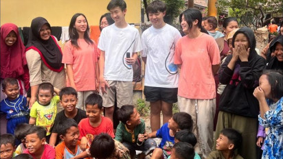 5 Siswa SMA Tergabung di The Spring Wujudkan Air Bersih untuk Kiijem dan Kidoso