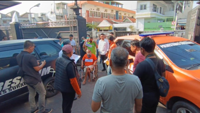 3 Pelaku Penipuan Gentong Ajaib Jalani Rekonstruksi di Rumah Korban
