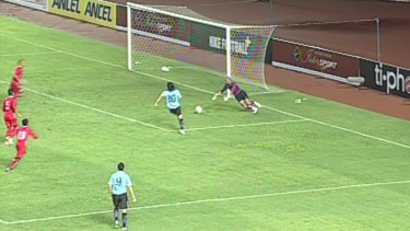 Jauh Sebelum Argentina, Timnas Indonesia Pernah Tantang Uruguay dan Penyerangnya Dibuat Frustasi oleh Kiper Satu Ini