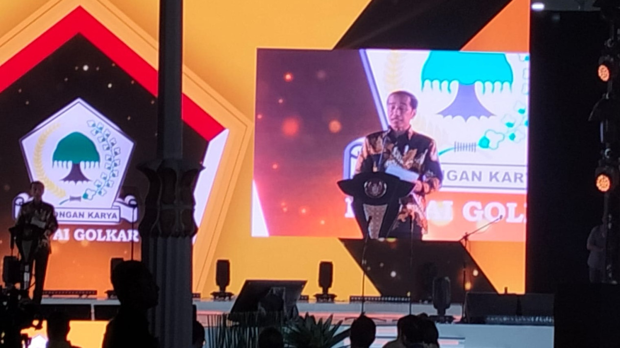 Hadir di HUT ke-59 Partai Golkar, Presiden Jokowi Mengaku Miris Lihat Drama Politik Jelang Pilpres 2024
            - galeri foto