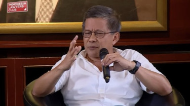 PDIP Masih Pertahankan Menterinya di Kabinet Jokowi, Rocky Gerung: Pragmatis dan Memalukan