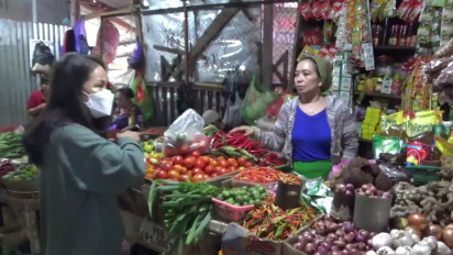 Harga Semua Jenis Cabai di Makassar Makin Pedas Kenaikannya.