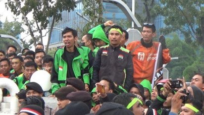 Ratusan Ojol Unjuk Rasa di Kantor Gubernur Sumut, Tuntut Kenaikan Tarif dan Terbitkan Regulasi Payung Hukum Ojol