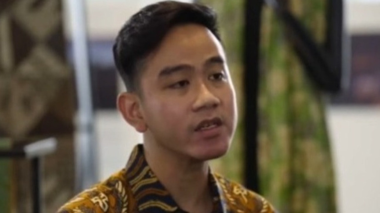 Ratusan Ribu Massa Aliansi Relawan Gibran Ancam Geruduk MK, Bila Putusan Nomor 90 Dianulir
            - galeri foto