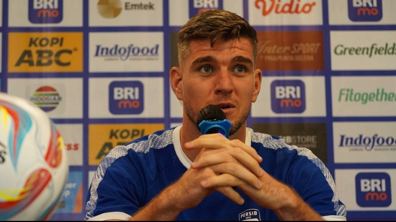 Persib Bisa Bertukar dengan Pemain Berdarah Maluku, Ini  Klub Belanda yang Dirumorkan Jadi Destinasi Baru Nick Kuipers
            - galeri foto