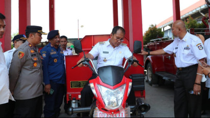 Damtor Atasi Kebakaran di Gang Sempit di Makassar