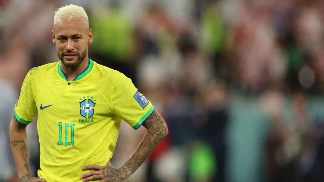 Rumah Kekasih Neymar Dibobol Maling, Sempat Sandera Calon Mertua
            - galeri foto