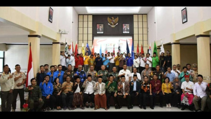18 Parpol Bersama TNI Polri, KPU dan Tokoh Masyarakat di Madiun Deklarasi Pemilu Damai
