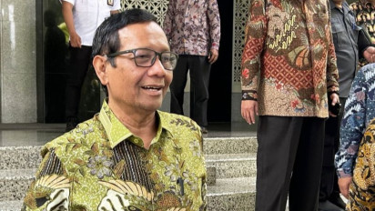 Dicopot dari Ketua MK, Mahfud MD Sebut Rakyat Tetap Awasi Gerak-gerik Anwar Usman Meski Jadi Hakim Konstitusi