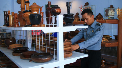 Genjot Pemasaran Hasil Karya Warga Binaan, LP Banyuwangi Gunakan Pasar Online 