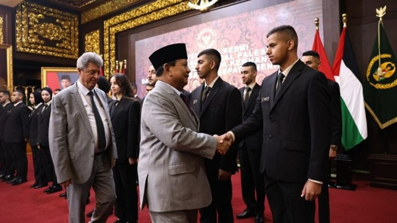 22 Pemuda Palestina Terima Beasiswa dari Pemerintah Indonesia, Tempuh Sarjana di Universitas Pertahanan
            - galeri foto