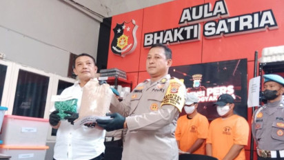 Bongkar Gudang Produksi Obat Ilegal, Polisi Tetapkan Tiga Tersangka